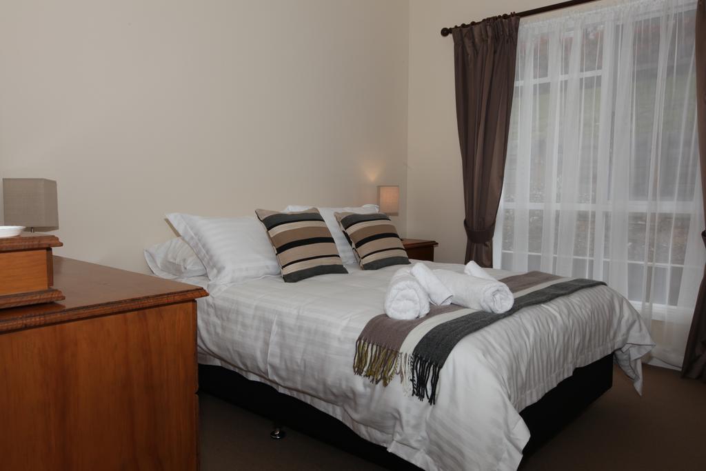 House On The Hill Bed And Breakfast Huonville Exterior photo